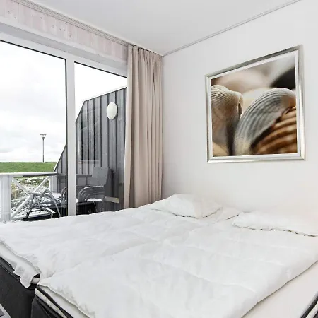 Two-bedroom In 6 *